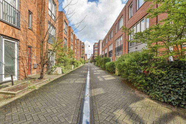 Medium property photo - Johan Hofmanstraat 217, 1069 KD Amsterdam